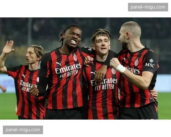 AC米兰半场0-1落后萨勒尼塔纳，吉鲁错失点球良机